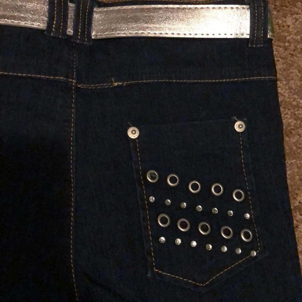 SWAK Capri Jeans Girls Size 10‎ Denim Blue Silver Belt NWT